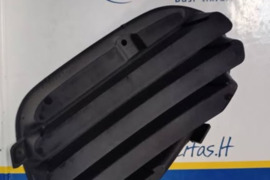 Mitsubishi Carisma priešrūkinio žibinto dangtelis