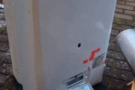 Dujinis atmosferinis katilas su momentiniu karsto vandens paruosimu