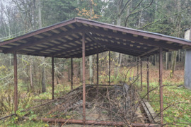 Metalinė pavėsinė nusikėlimui/išsiardymui