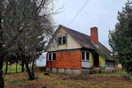 PARDUODAMAS NAMAS SU ŪKINIU PASTATU BIRŽŲ R. SAV., VABALNINKO SEN., ANČIŠKIŲ K.