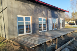 Naujas namas su indrajo ezero pakrante