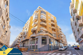 Apartamentas su terasa, Alicante provincijoje, Torrevieja mieste, Playa del Cura rajone. 4 kambariai