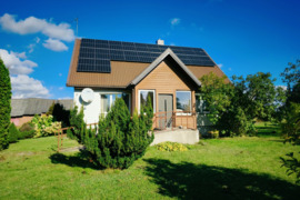 Parduodamas jaukus ir ekonomiškas namas prie Trakelio miško Leliūnų kaime, Anykščių rajone