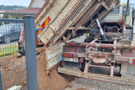 Smelis zvyras skalda  juodzemis maltas gruzas