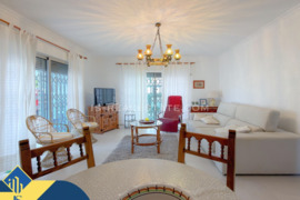 Vila su privačiu baseinu, Alicante provincijoje, Torrevieja mieste. 3 kambariai | 72 m² | 1.5 kilome