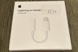 Lightning to headphone jack, adapter