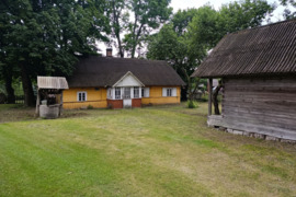 PARDUODAMA SODYBA ZERVYNŲ K., ŪLOS G.16A, VARĖNOS RAJ.