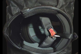 Parduodu naują šalmą, Kita