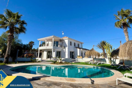 Vila su privačiu baseinu, Alicante provincijoje, San Miguel de Salinas mieste. 5 kambariai | 300 m² 