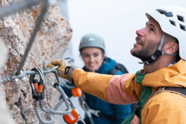 Via Ferrata įrangos nuoma - apraišai, savisaugos, šalmai www.turistinesprekes.lt