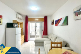 Studija su terasa, Alicante provincijoje, Torrevieja mieste, Playa del Acequión rajone. 1 kambarys |