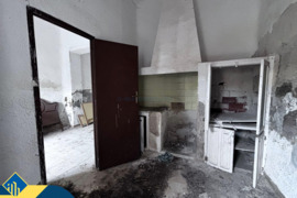 Namas skirtas renovacijai, Alicante provincijoje, San Miguel de Salinas mieste. 4 kambariai | 130 m²