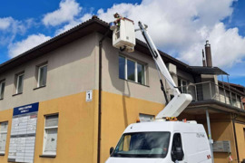 Žirklinis keltuvas nuomai, bokštelis