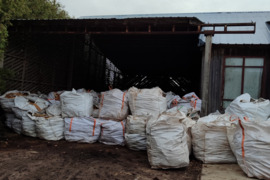 Parduodamoa ąžuolo ir uosio atraižos