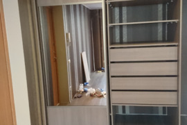 Spintos su stumdomomis ir varstomomis durimis • Drabužinių gamyba pagal užsakymą