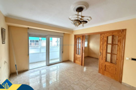 Apartamentas skirtas renovacijai, Alicante provincijoje, Torrevieja mieste. 4 kambariai | 90 m² | 50