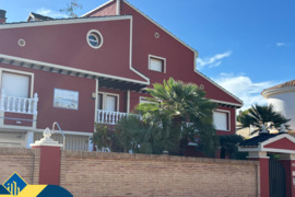 Vila su privačiu baseinu, Alicante provincijoje, Orihuela Costa mieste. 6 kambariai | 398 m² | 700 m