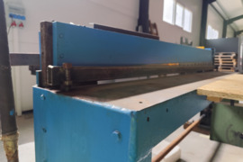 Skardos kirpimo staklis