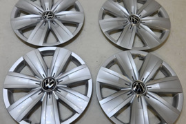 Volkswagen , Ratų gaubtai, R-16