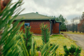 PARDUODAMAS NAMAS BIRŽŪNŲ KAIME, EŽERINGIAUSIOJE ZARASŲ RAJONO DALYJE
