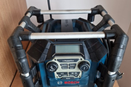 Bosch statybine radija,AUX,groja flaskes USB,subuferis,tvarkinga