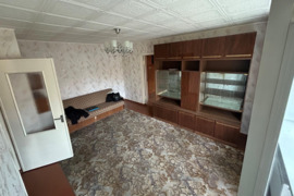 3k.b.  KRETINGOS G: 51kv. 2/5a. RENOVUOTAS 99000€