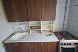 Atiduodu biuro baldus