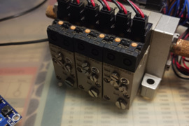 Pneumatiniai vožtuvai.Komplektas.