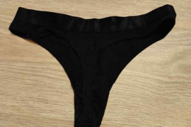 Devetos kelnaites parduoda