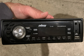 Parduodu automagnetolą  Magnetolos