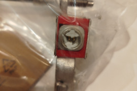 Naujas Mercedes akumuliatoriaus pliusinis kabelis, klema A2135408416