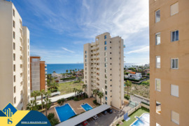 Statomi apartamentai, Alicante provincijoje, Torrevieja mieste, Playa del Cura rajone. 2 kambariai |