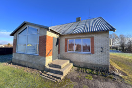 Parduodamas namas-parduotuvė Auksūdžio k. Mažeikių raj.