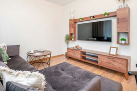 Parduodamas TV staliukas ir spintelės