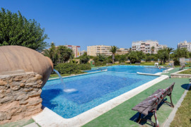 Atnaujintas kotedžas su erdviu kiemu