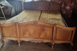 Senovinė miegamojo lova. Reikalinga rekonstrukcija. Gal kažką sudomintų už simbolinę kainą? Kaunas