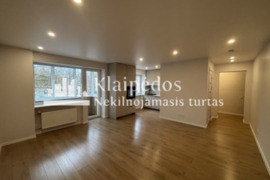 Kretingos g. parduodamas 2-jų kambarių butas.