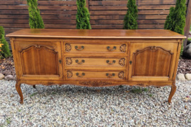 Komodos, spintelės, Spintos, komodos