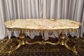 Kavos staleliai, kolonos, konsolės