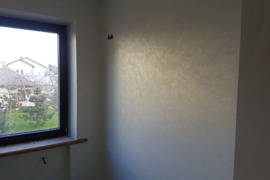 Perdazymas sienu lubu  itrūkimų  lubų bei sienų tinkavimas užpilymų pelėsių panaikinimas