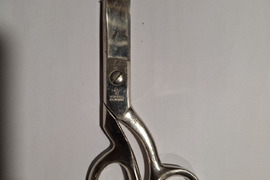 Parduodamos senovinės žirklės