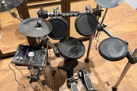 Parduodami Alesis forge elektriniai būgnai