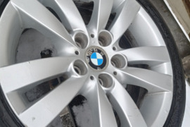 Lieti ratlankiai, R-17