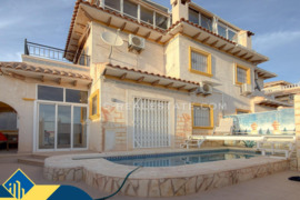 Renovuotas namas su bendru baseinu, Alicante provincijoje, Torrevieja mieste, Los Balcones rajone. 4