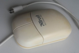 Rutulinė pelė Trust