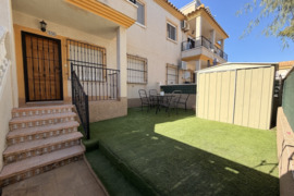 Žemutinio aukšto kotedžas su vaizdu į parką