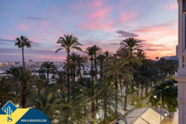 Apartamentas su terasa, Alicante provincijoje, Alicante mieste. 4 kambariai | 170 m² | 300 metrų iki