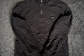 Calvin Klein Juodas Megztinis Labai Geros Būklės Stilingas Prižiūrėtas Švarus Tvarkingas