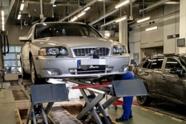 AWD   VOLVO S80  2.5l. turbo .156kw