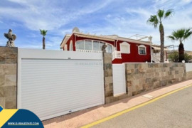 Vila su bendru baseinu, Alicante provincijoje, Rojales, Ciudad Quesada mieste. 3 kambariai | 83 m² |